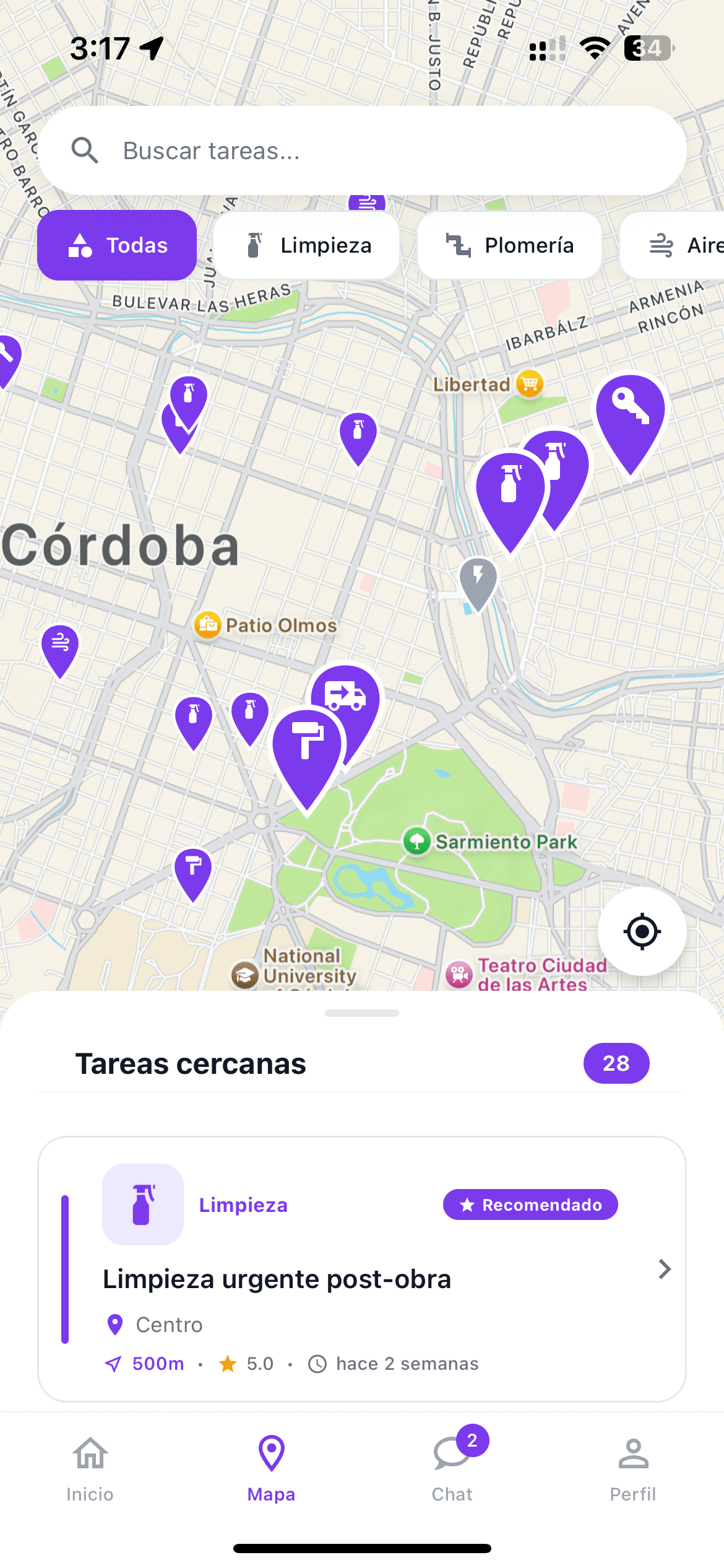 Vista profesional de la app Tegu mostrando el mapa con tareas cercanas