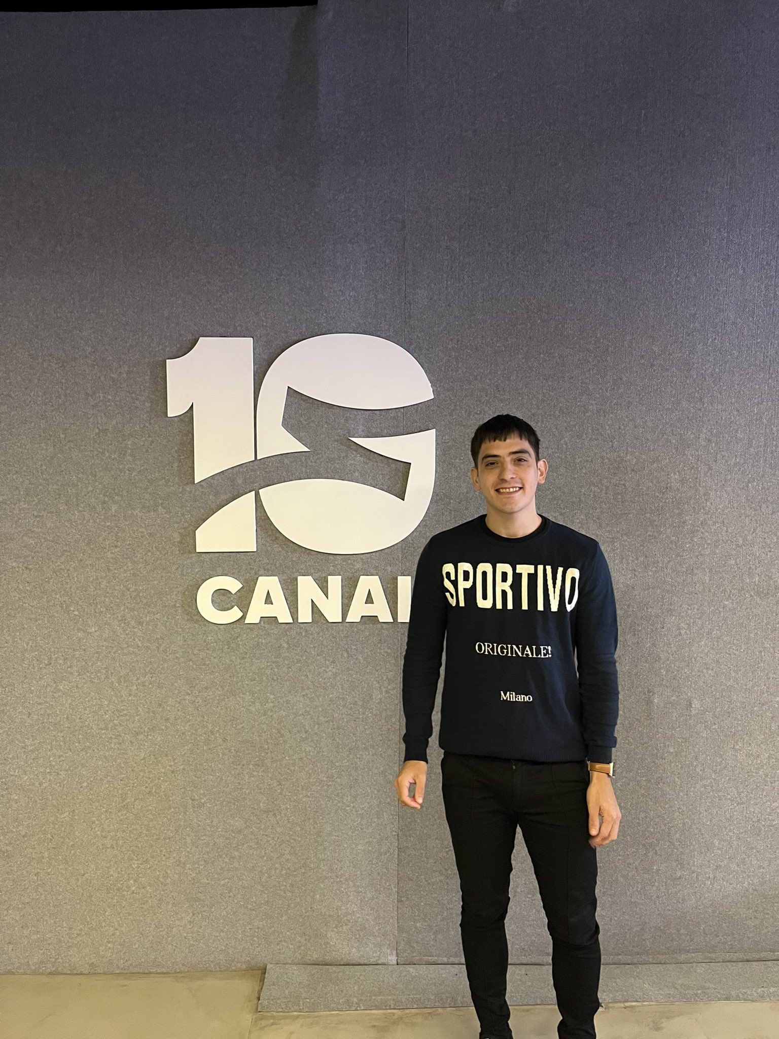 En Canal 10 — sin pauta ni agencia de prensa, vinieron a buscarnos.